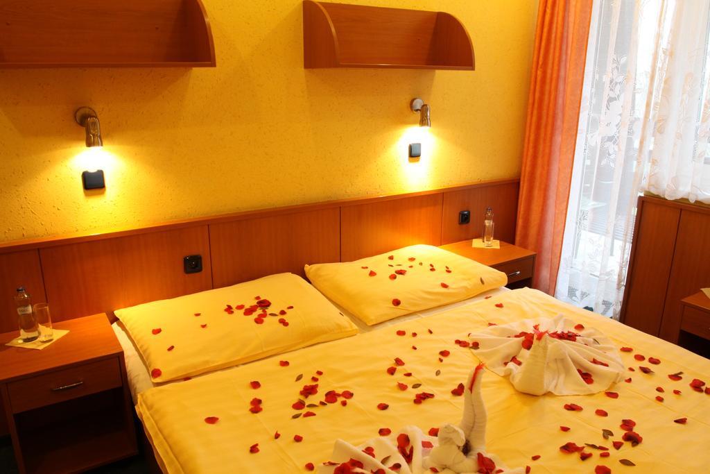 Hotel Odra オストラヴィツェ エクステリア 写真