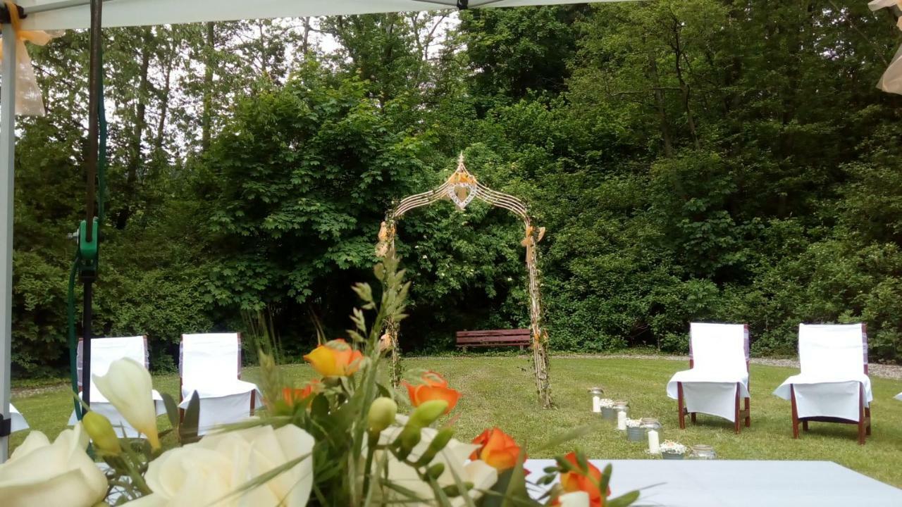 Hotel Odra オストラヴィツェ エクステリア 写真